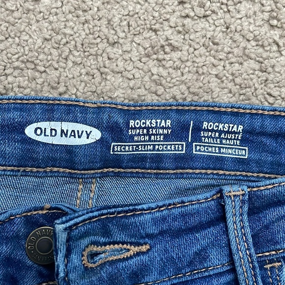 Old Navy Rockstar super skinny high rise jeans - Picture 4 of 6